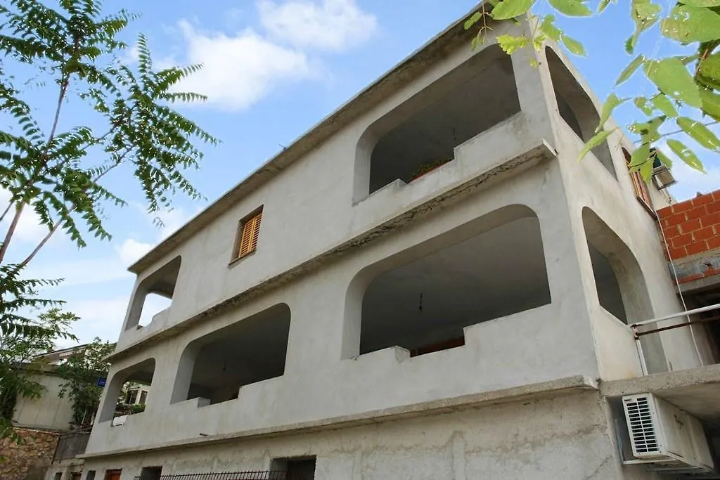 Stunning Apartment In Crikvenica With Wifi 0*,